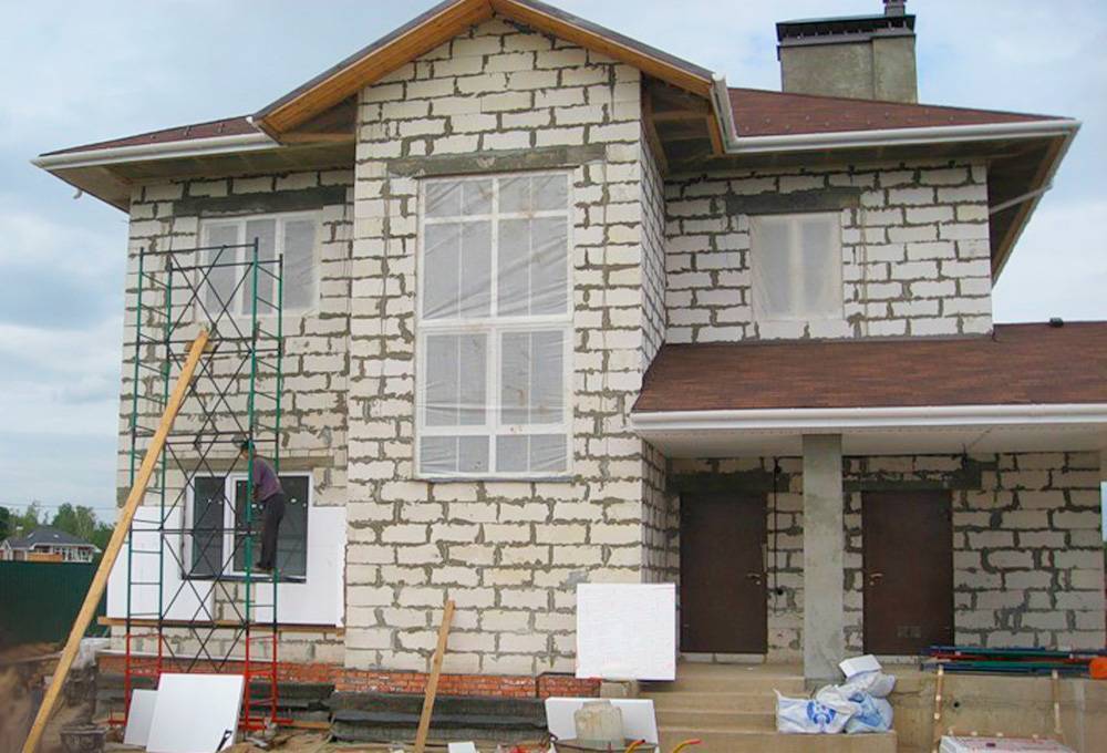 Штукатурка фасада дома построенного из газобетонных блоков