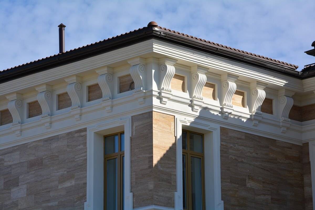 Декор панели из пенопласта для фасадной отделки домов