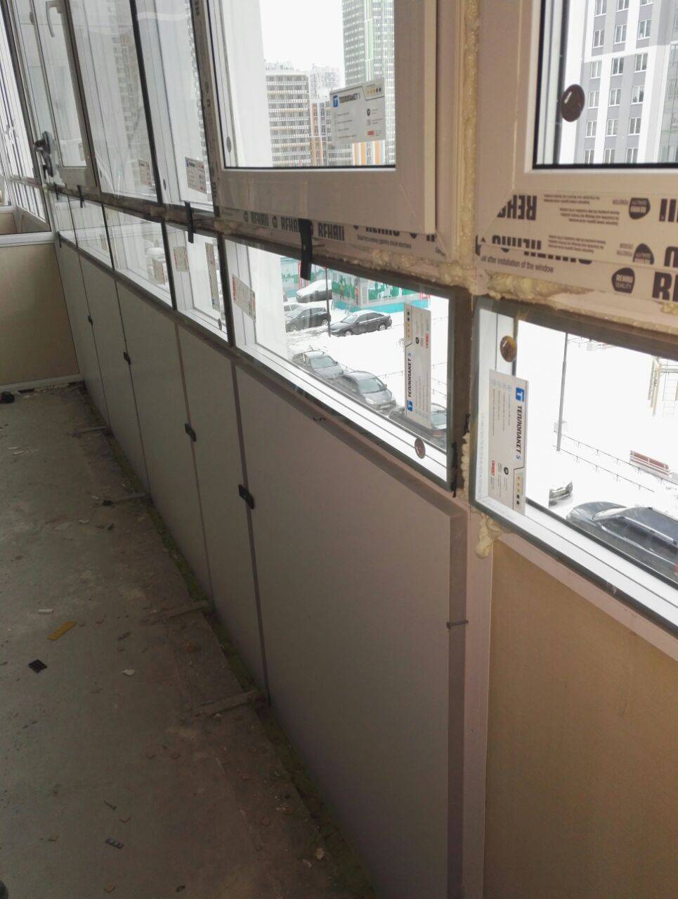 Этапы замены стекла на балконе