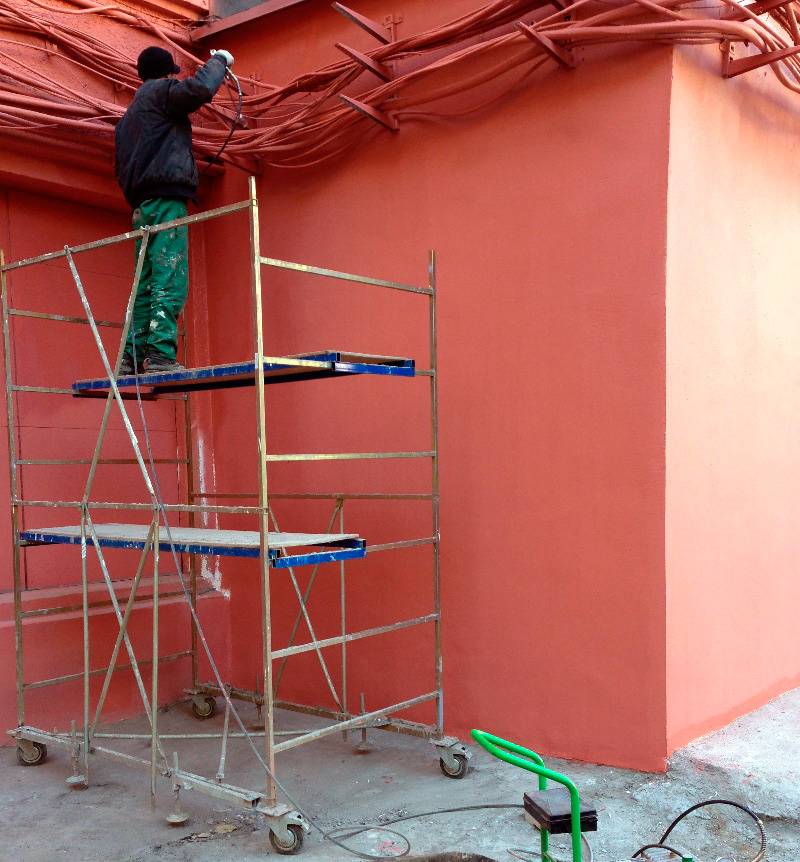 Покраска ремонт фасада. Окраска фасада. Покраска фасада. Фасадная краска для наружных стен. Окрашенный фасад.