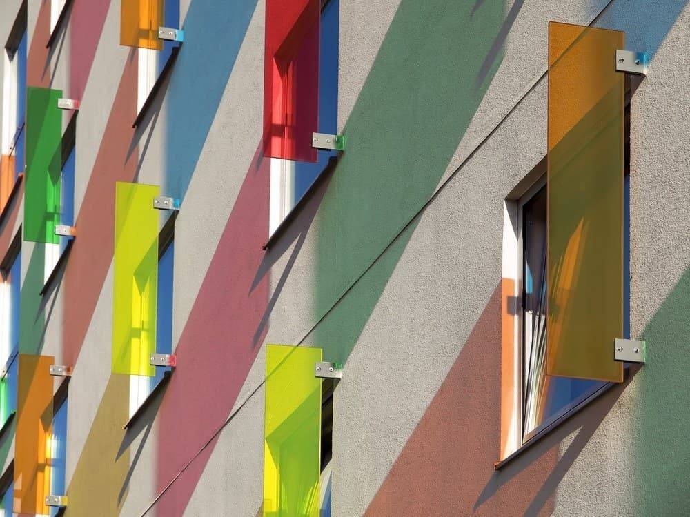 Фактурная фасадная краска для наружных работ: виды структурной краски + особенности нанесения