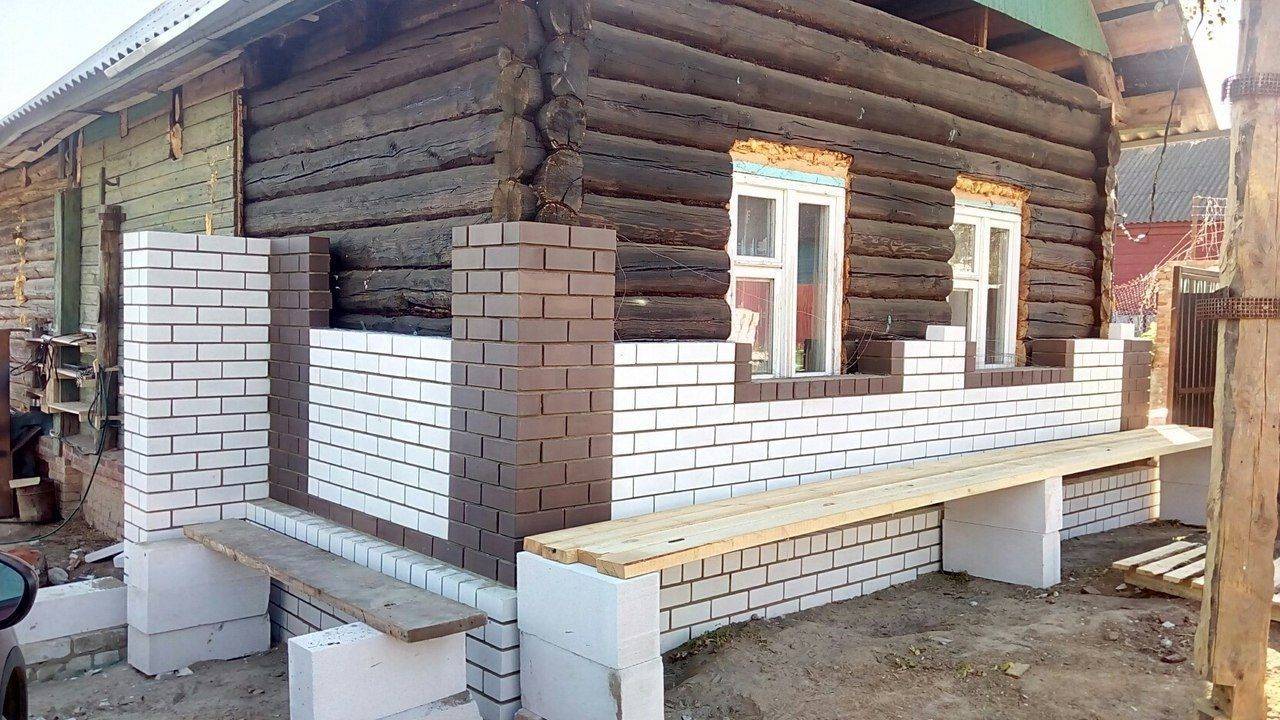 Как обложить дом кирпичом: облицовка деревянных стен