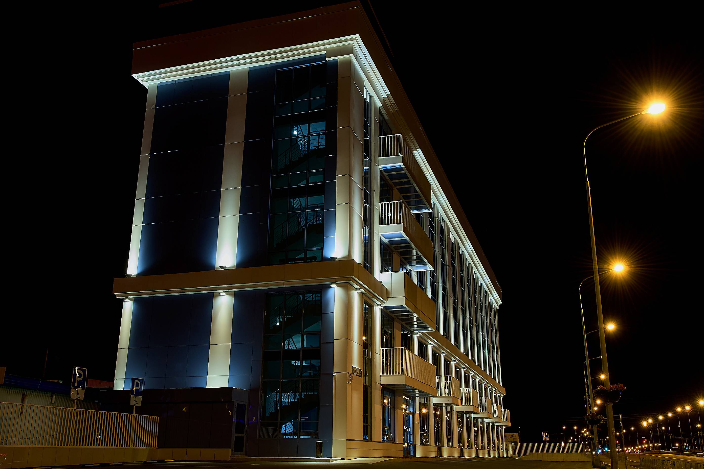 Архитектурная подсветка фасадов зданий. как это делается