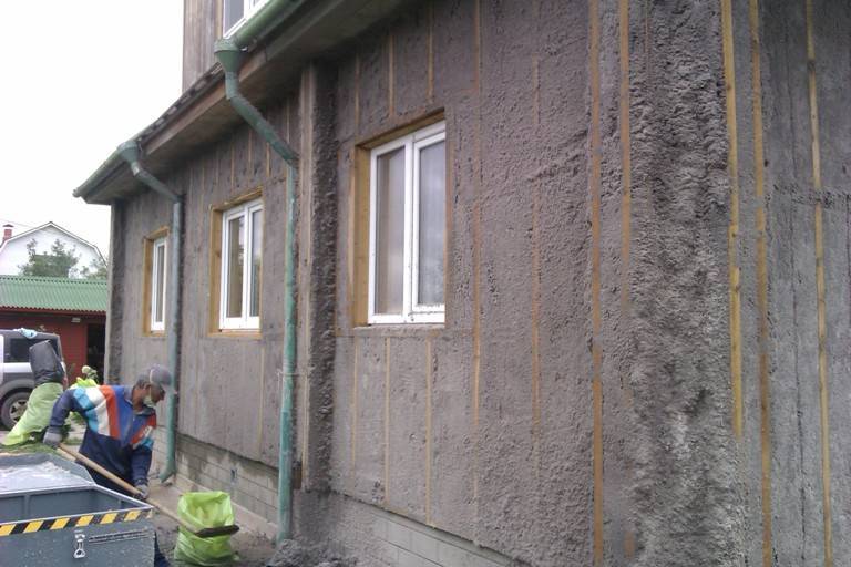 Штукатурка фасада дома: 3 основных принципа отделки штукатуркой с фото.