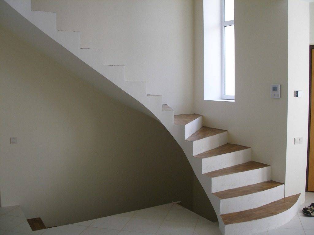 Бетонные лестницы: в частном доме, своими руками