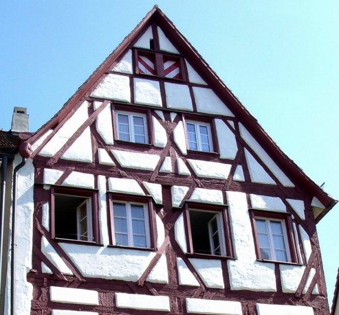 Дома в немецком стиле, проекты коттеджей в баварском стиле, интерьер немецкого деревенского дома