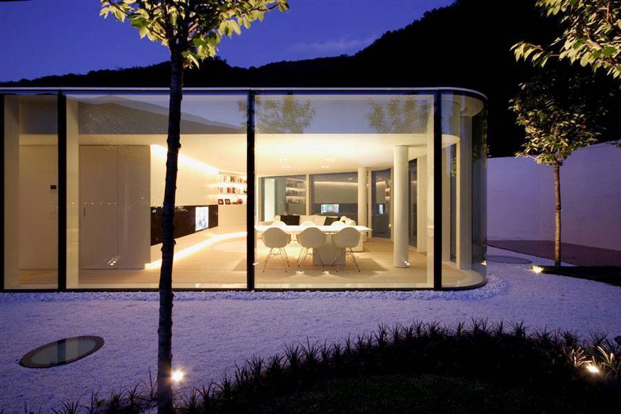 Дома стеклянные: современные решения для фасадов зданий 