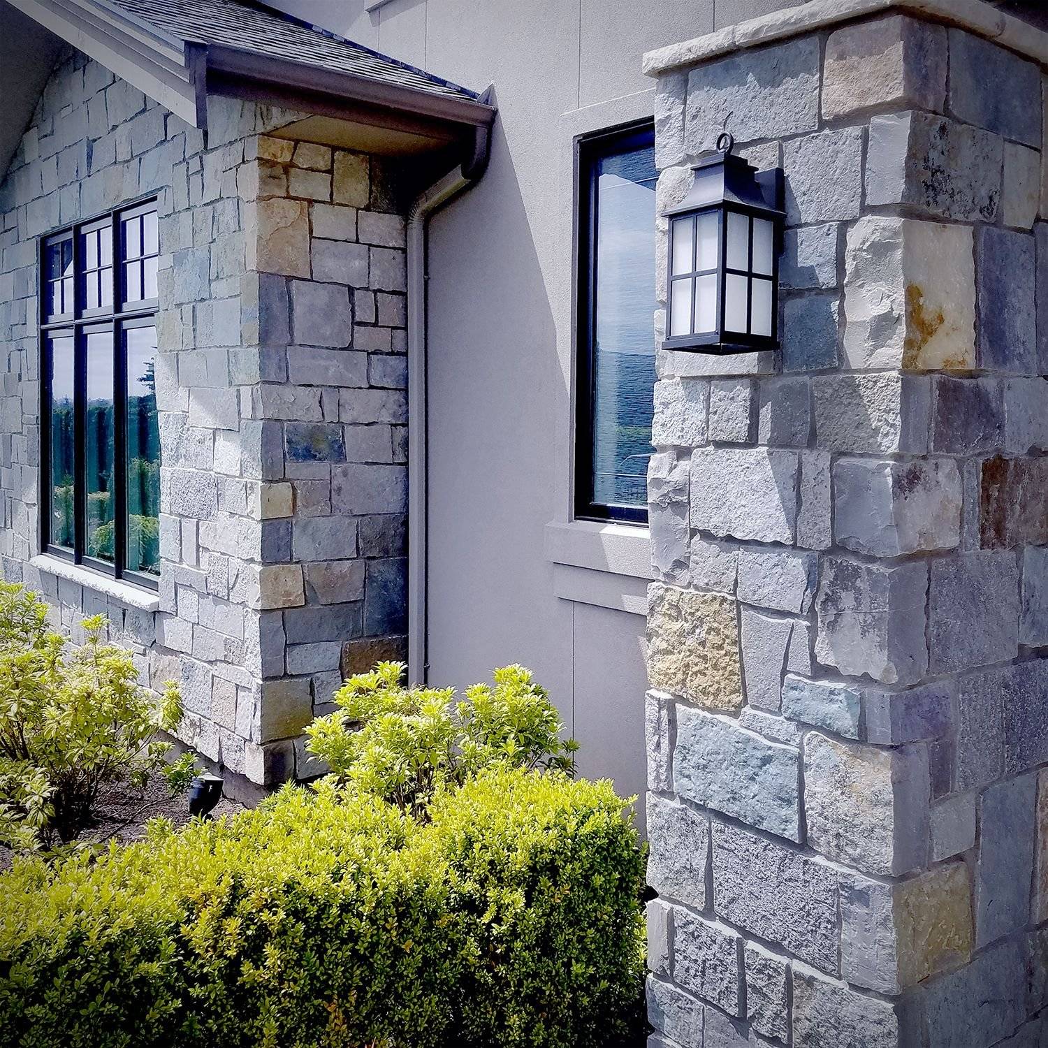 Облицовка фасада дома искусственным камнем: декоративным, подготовка, инструкция