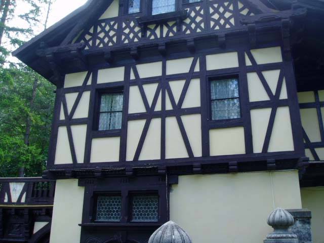 Фасад дома из осб в стиле фахверк - особенности оформления