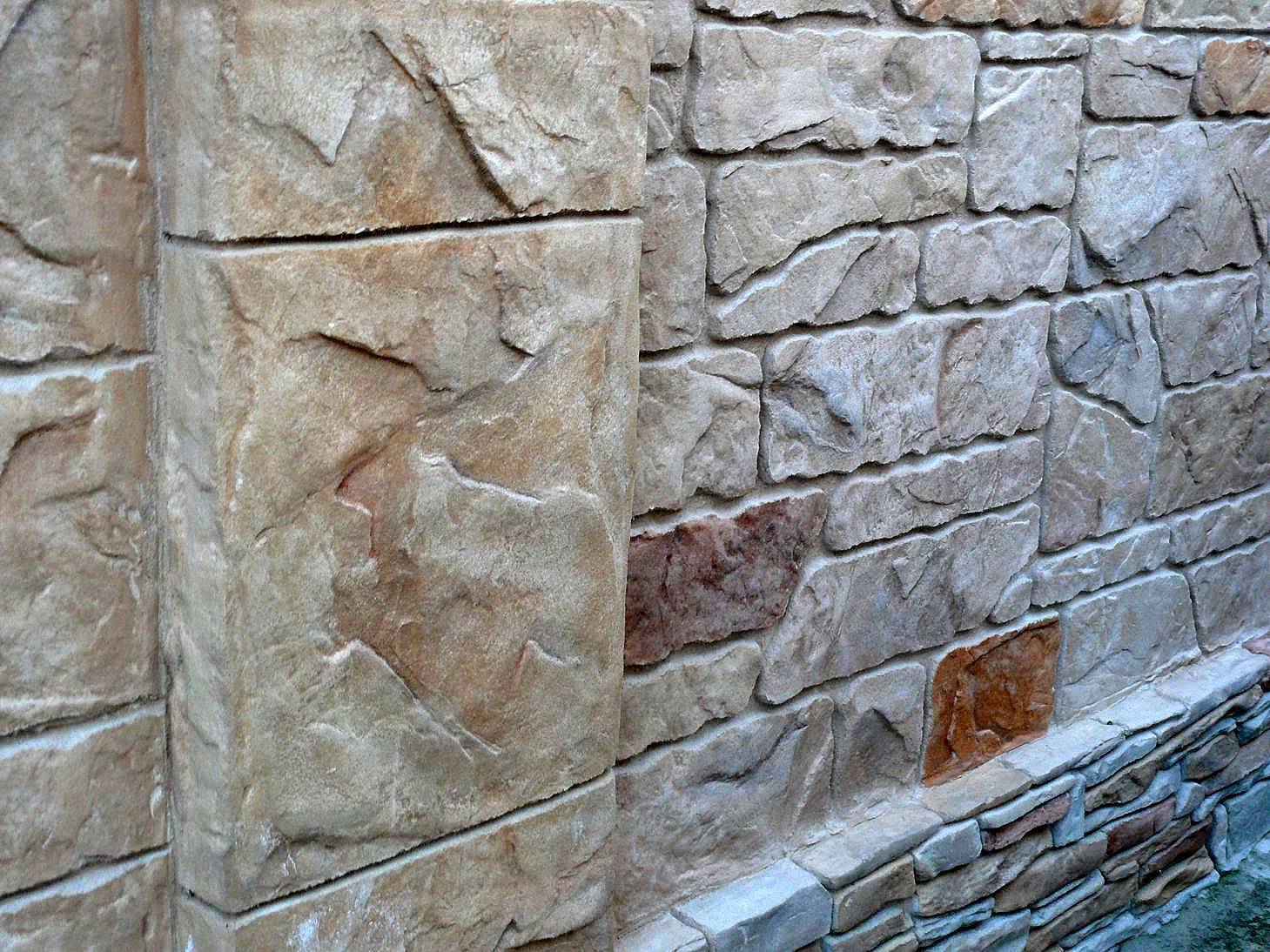Имитация камня декоративной штукатуркой: как своими руками сделать искусственную каменную поверхность на цоколе, фасаде и при внутренней отделке + фото и видео