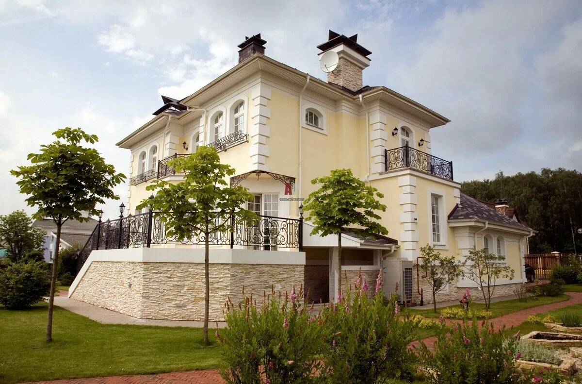 Использование стиля прованс в оформлении фасада дома