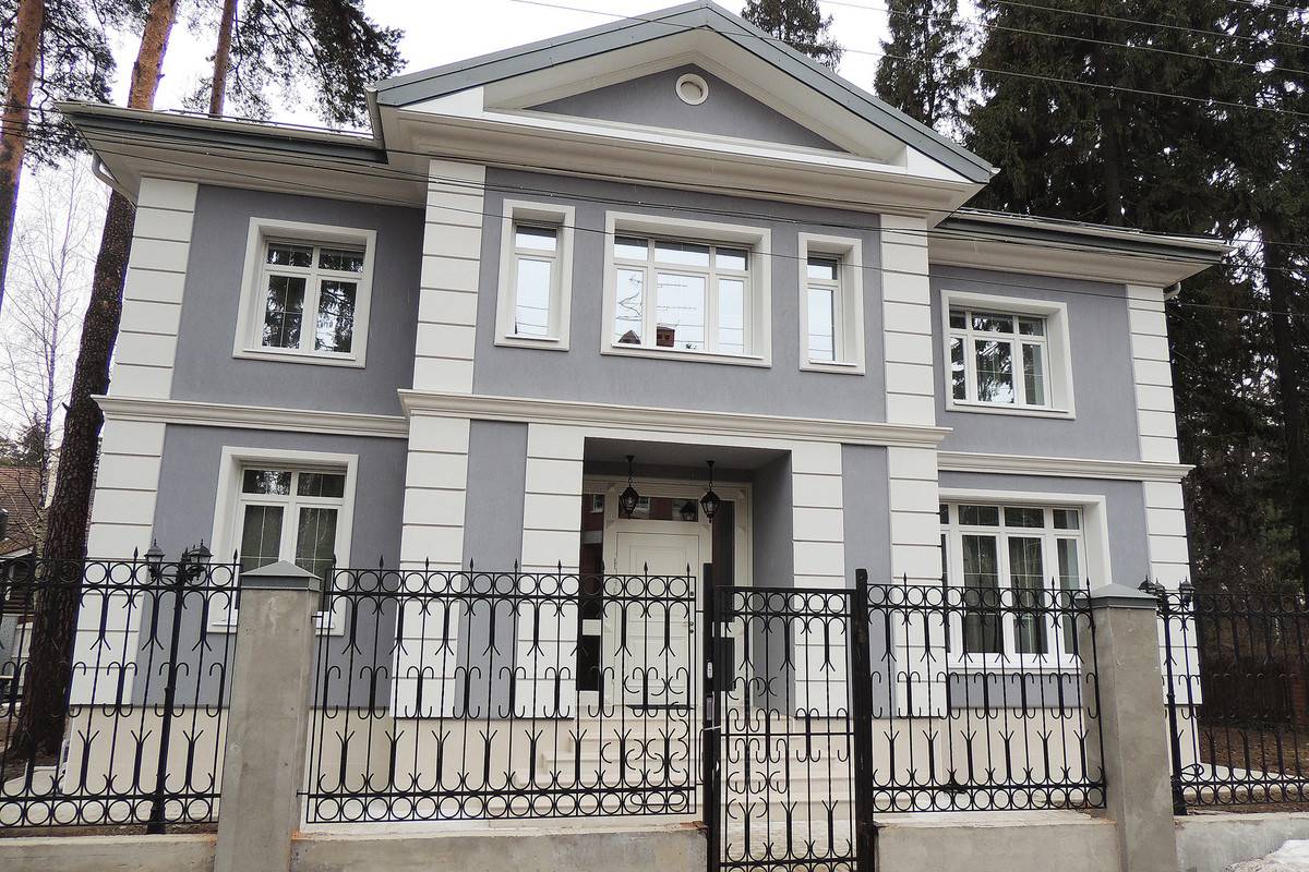 Фасады домов в классическом стиле: особенности отделки | mastera-fasada.ru | все про отделку фасада дома