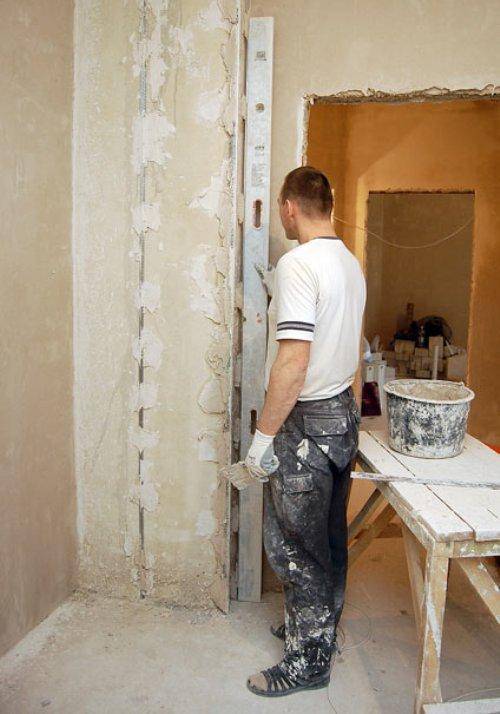 Как выровнять углы стен: инструкция по выравниванию внутренних и наружных углов | 5domov.ru - статьи о строительстве, ремонте, отделке домов и квартир