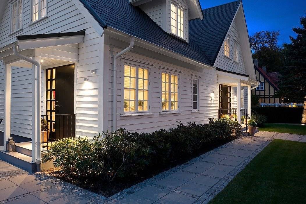 8 недорогих видов отделки фасада частного дома – разбираем плюсы и минусы