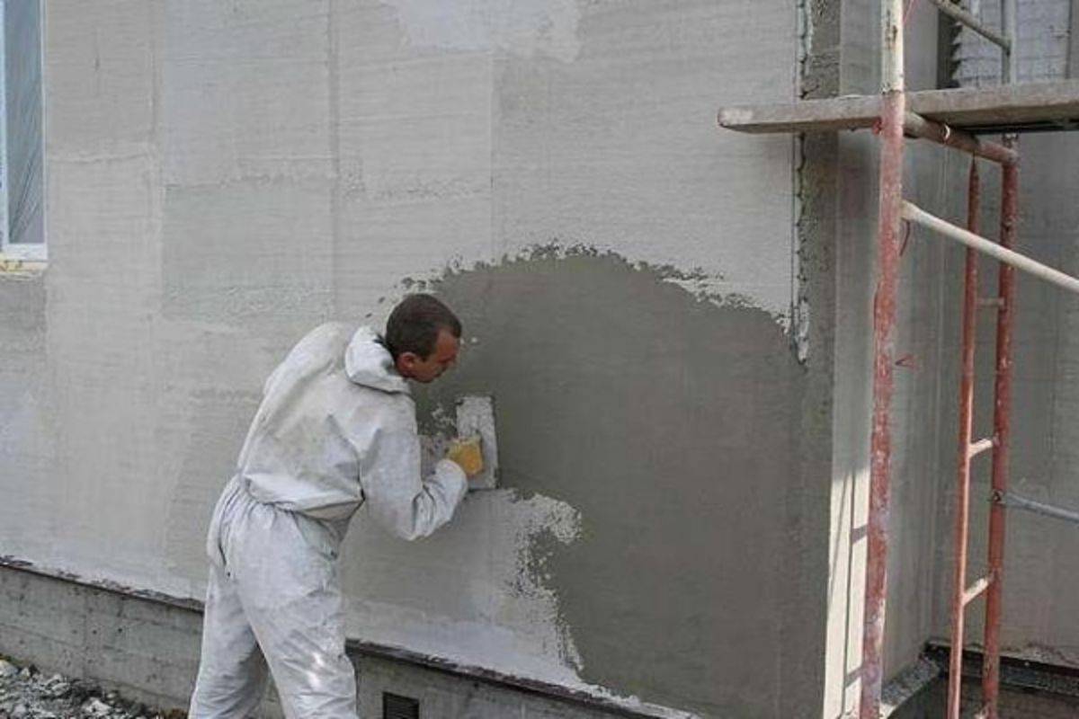 Фасадная штукатурка: от подготовки стены до завершения работ