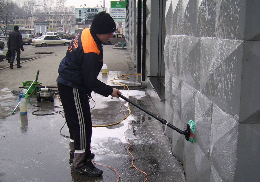 Мытье фасадов: особенности работы, оборудование и средства для клининга | mastera-fasada.ru | все про отделку фасада дома
