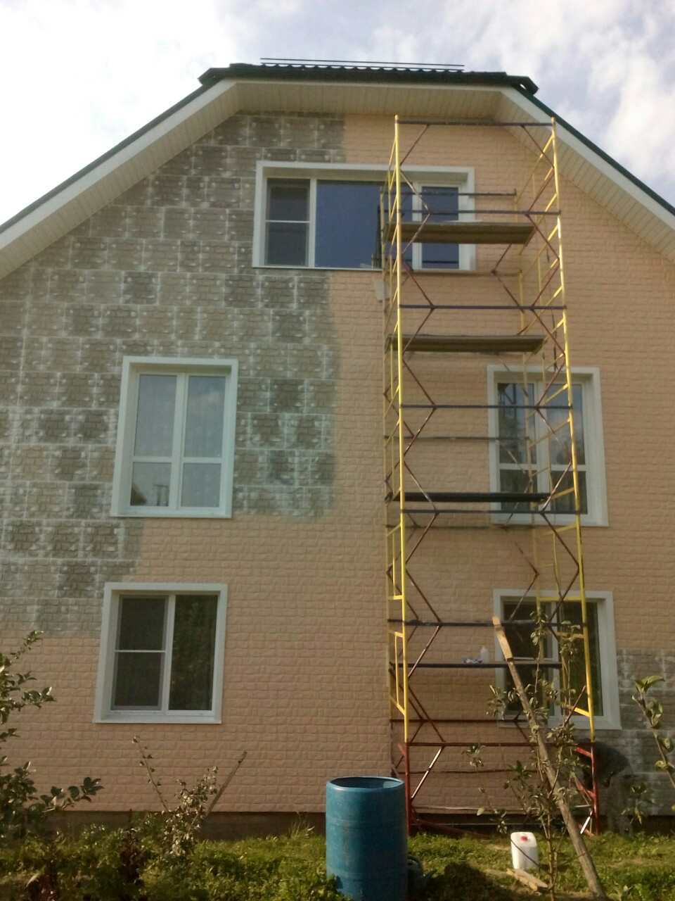 Актуальность применения фасадных панелей с утеплителем