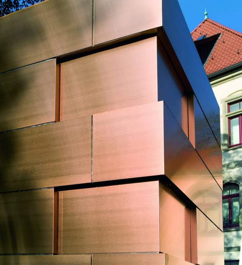 Металлические фасадные панели для облицовки зданий